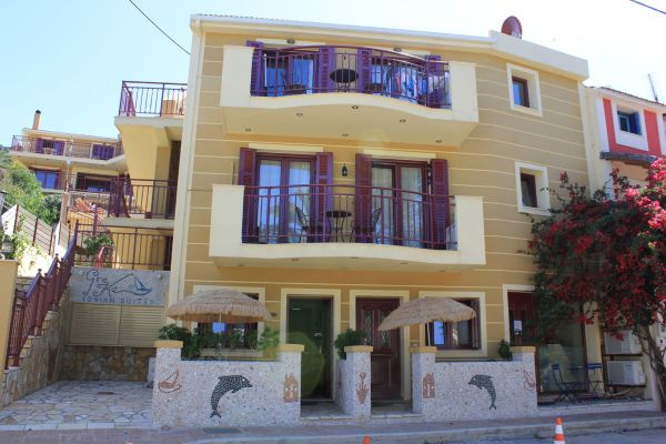 Hotel GreKa Ionian Suites (Isla de Kefalonia)